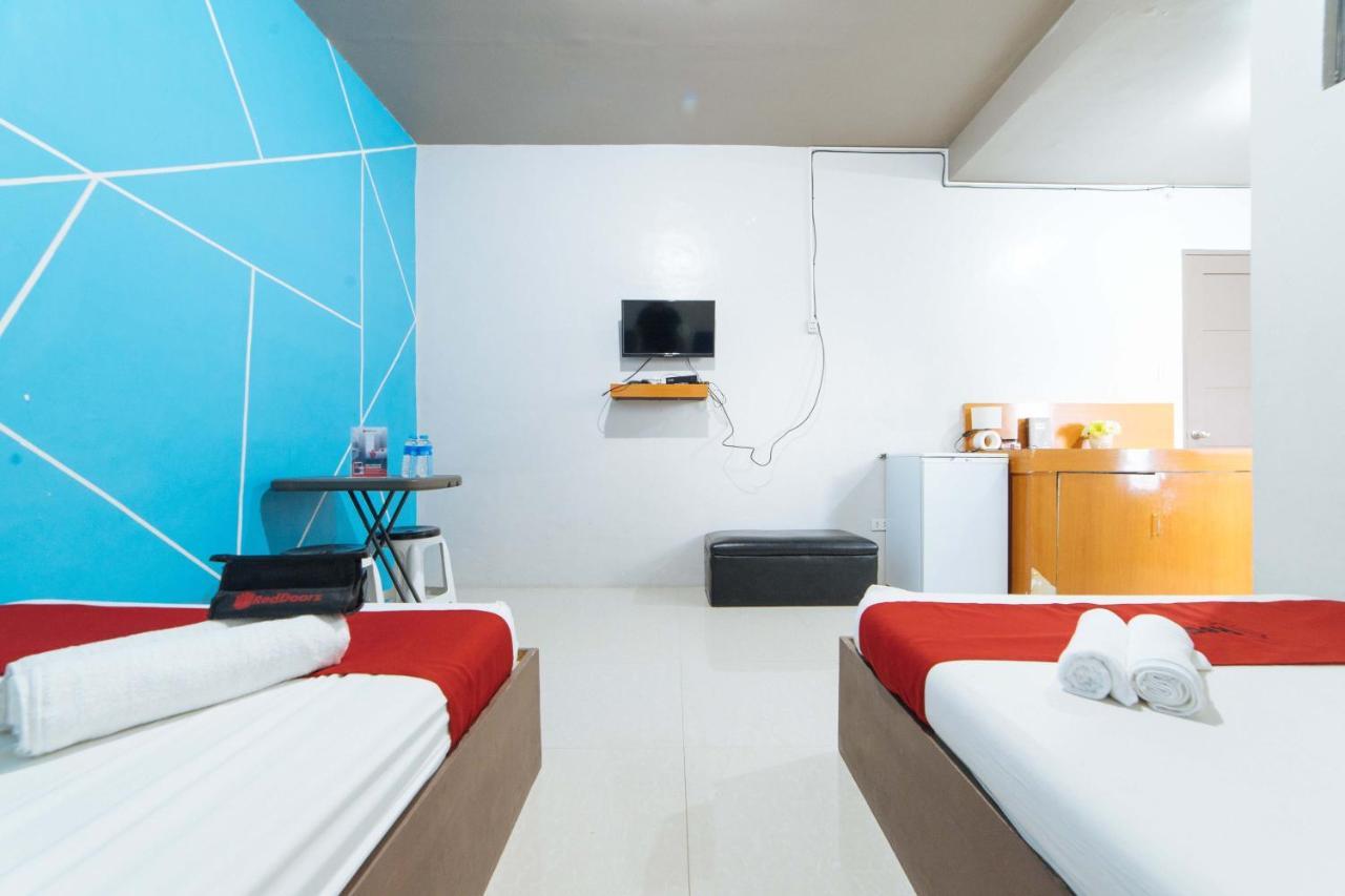 Reddoorz @ Aparente Gensan Hotel General Santos City Екстериор снимка