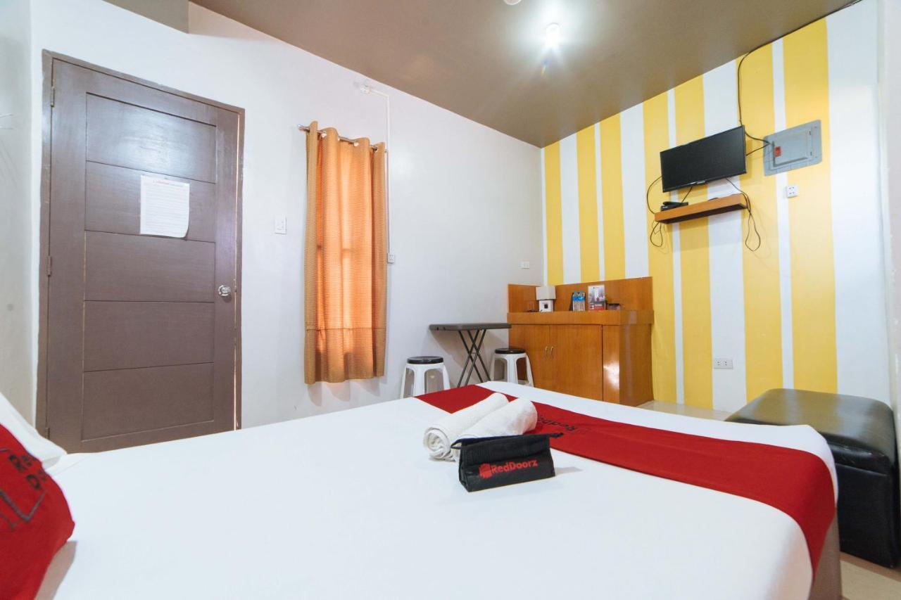 Reddoorz @ Aparente Gensan Hotel General Santos City Екстериор снимка